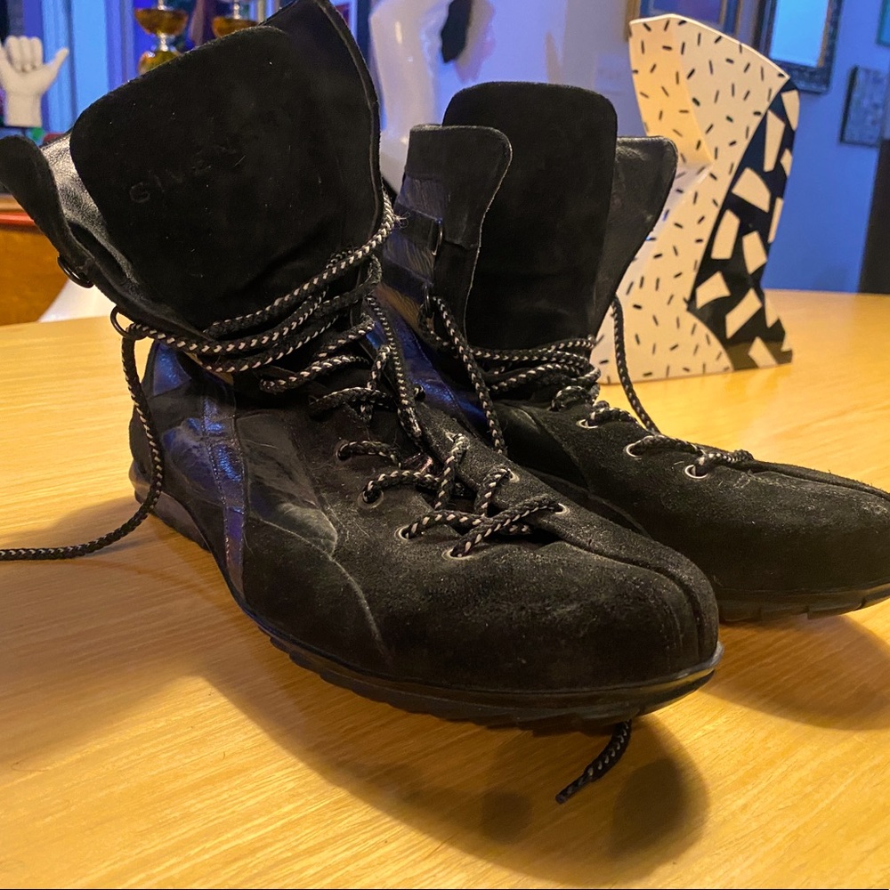 100% Authentic Givenchy sneaker / boxing boots 9.5